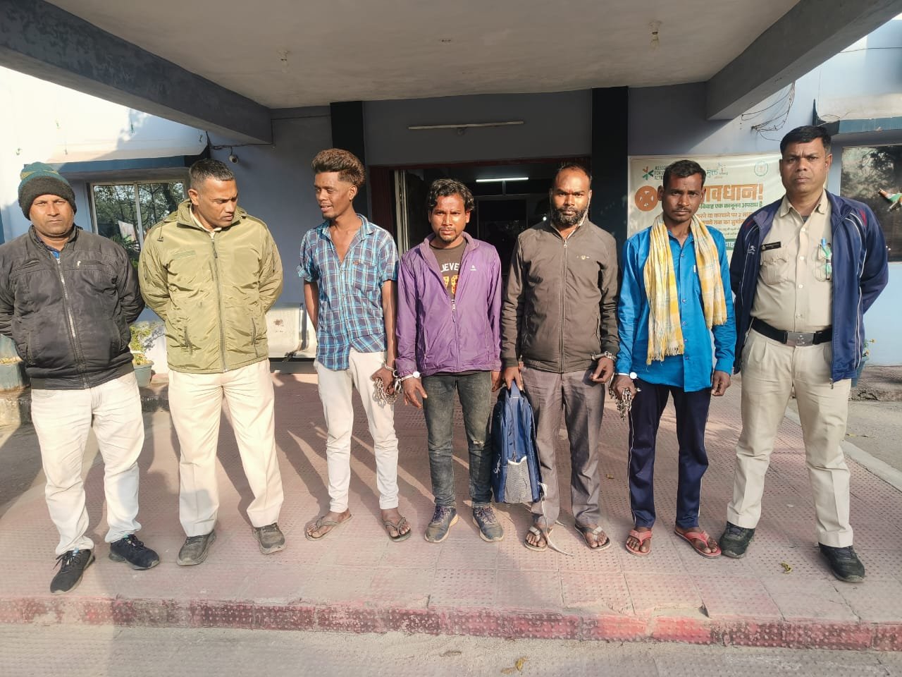 कोरबा पुलिस की बड़ी कार्रवाई, दूसरे दिन 43 वारंटी गिरफ्तार