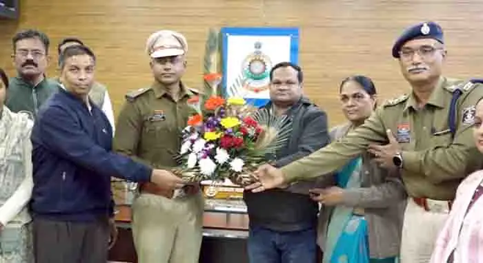 रायगढ़ को मिला नया एडिशनल एसपी  वीरता मेडल से सम्मानित अनिल कुमार सोनी ने संभाला कार्यभार