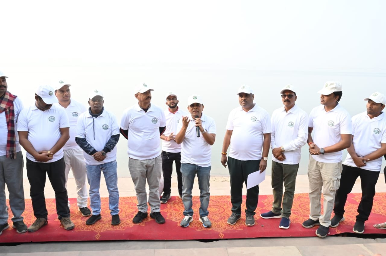 कलेक्टर जन्मेजय महोबे का आह्वान — “शिवरीनारायण नगर हमारा है, इसे स्वच्छ रखना हम सबकी जिम्मेदारी...