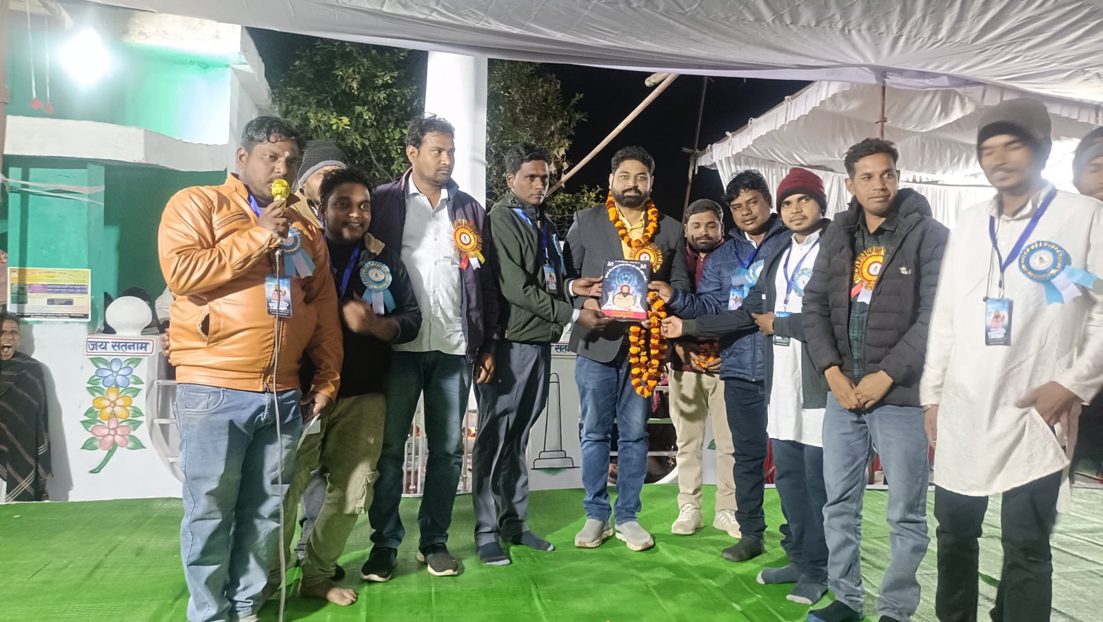 गुरु घासीदास जयंती पर दो दिवसीय गुरु पर्व का आयोजन चाकाबुड़ा   जय सतनाम समिति सतनामी समाज चाकाबुड़ा के तत्वाधान में इस वर्ष भी ग्राम में परम पूज्य गुर