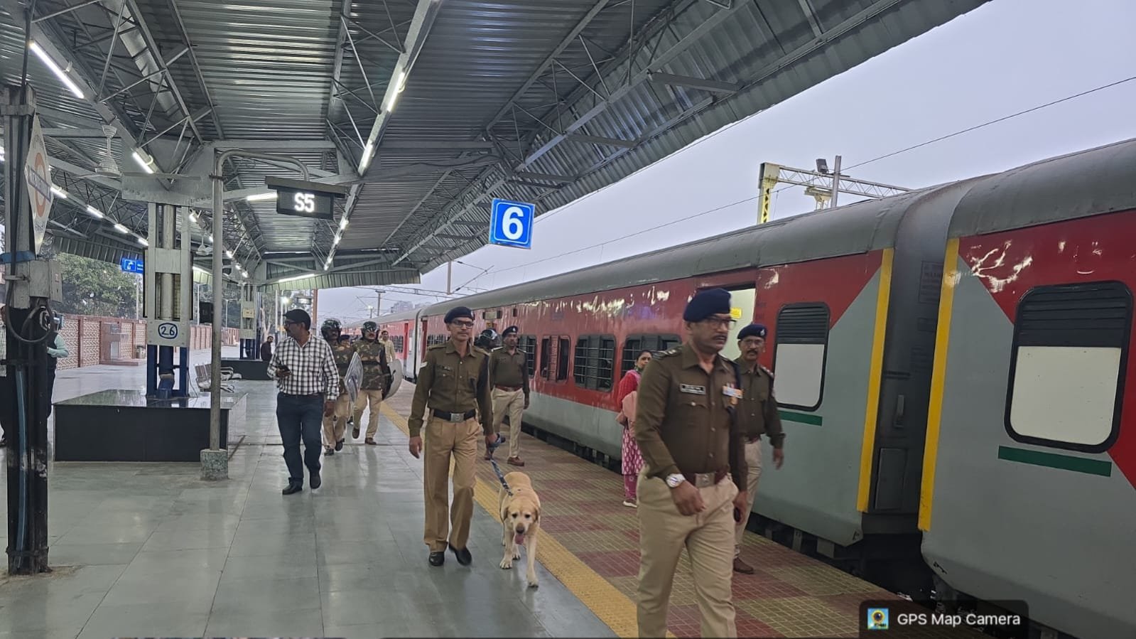 गणतंत्र दिवस से पहले रेलवे अलर्ट, नागपुर मंडल में सघन जांच और फ्लैग मार्च