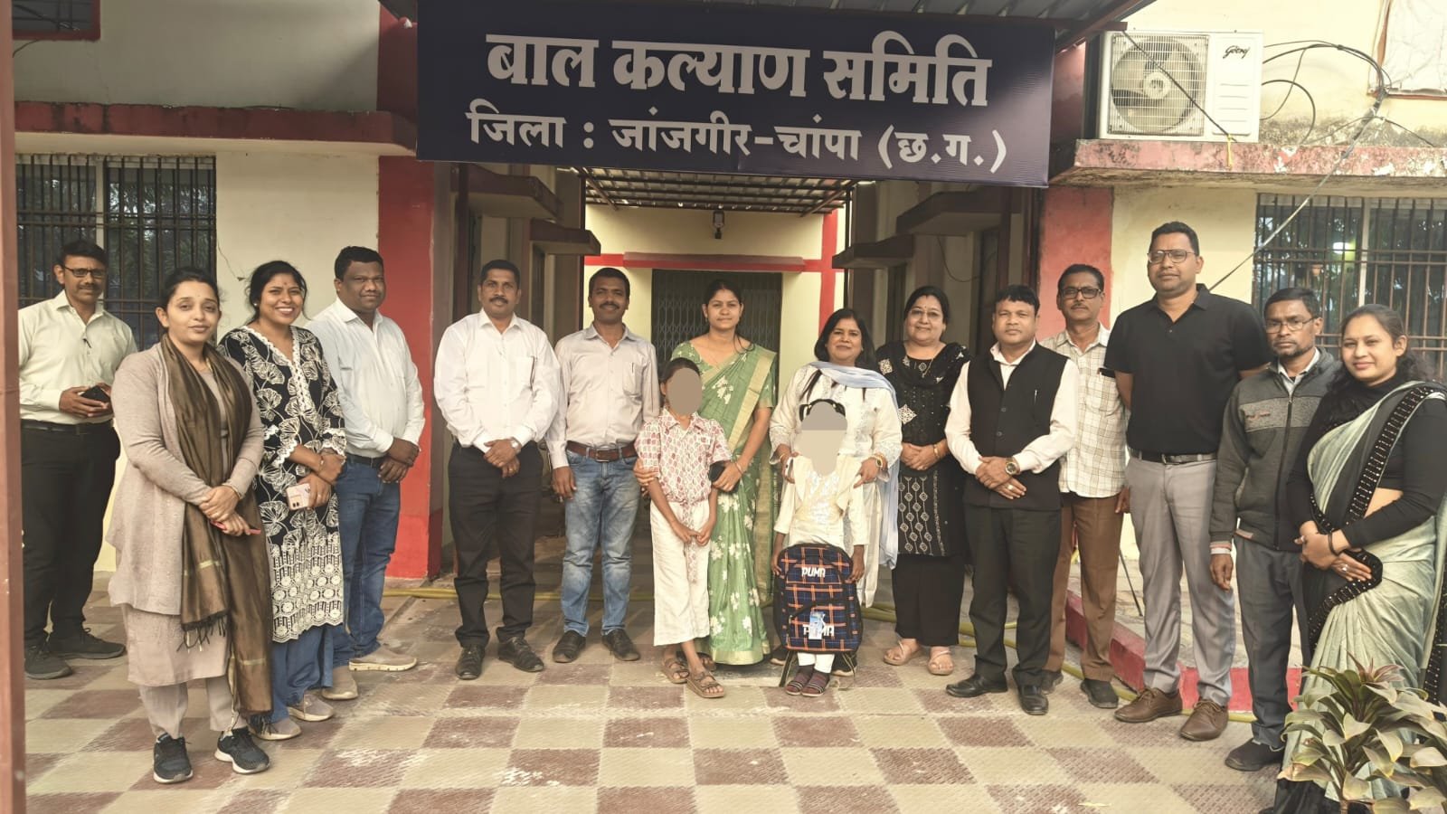 संस्था में निवासरत अब तक कुल 17 बालकों को मिला पालन पोषण देखरेख परिवार...