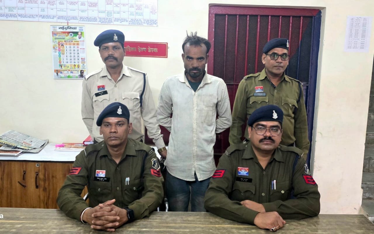 हाई टेंशन टावर में चढ़कर आत्महत्या करने की धमकी देकर धान खरीदी का टोकन देने का मांग करने वाले आरोपी गिरफ्तार....