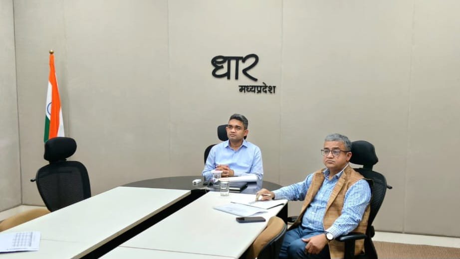 प्रमुख सचिव द्वारा राजस्व विभाग की पाक्षिक समीक्षा की गई