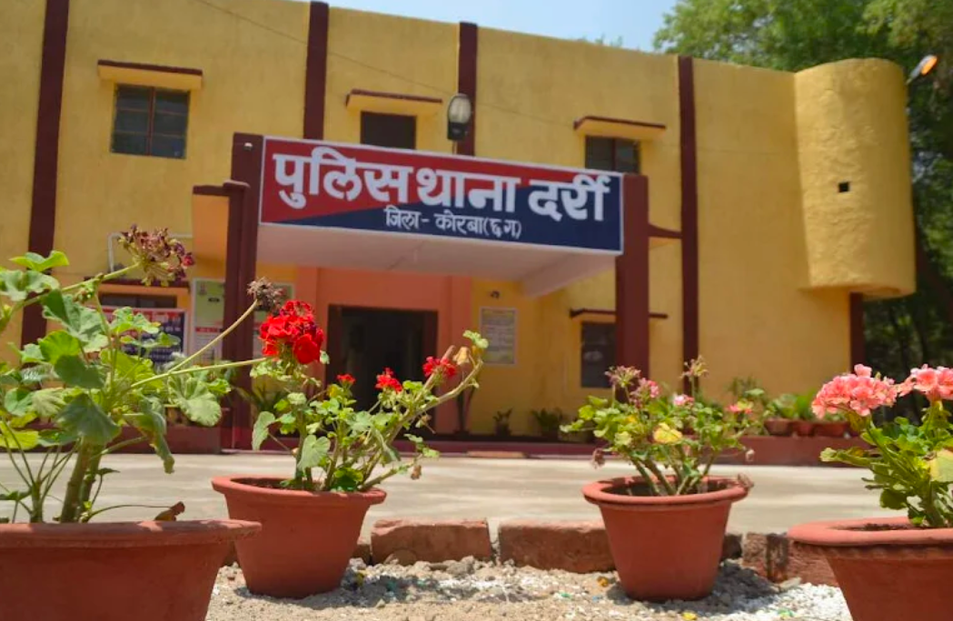 डीजे की धुन पर भड़की बारात की ‘बैटल’! चौथिया कार्यक्रम बना अखाड़ा, जमकर चले हाथ-पैर और टूटी गाड़ियां