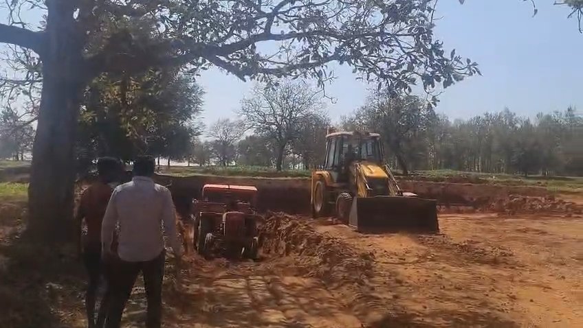 नेवता–जूनापानी सड़क निर्माण में बड़ा खेल! बिना फॉरेस्ट क्लीयरेंस 50 से अधिक पेड़ कटे, विभागों की भूमिका संदिग्ध