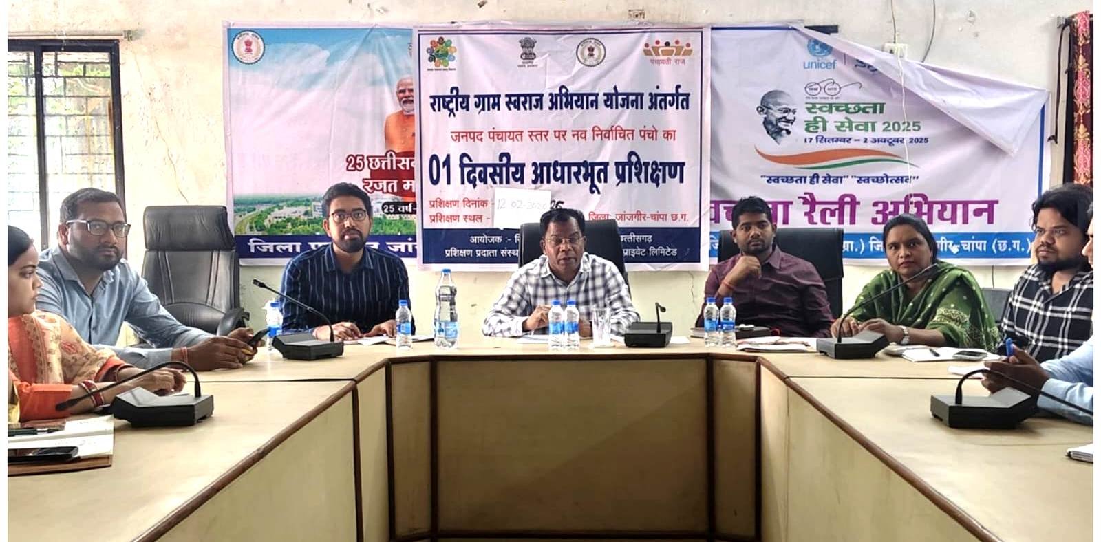 नवागढ़ समीक्षा बैठक में सीईओ सख्त 15 मार्च तक मनरेगा, जून तक पीएम आवास पूरा करें