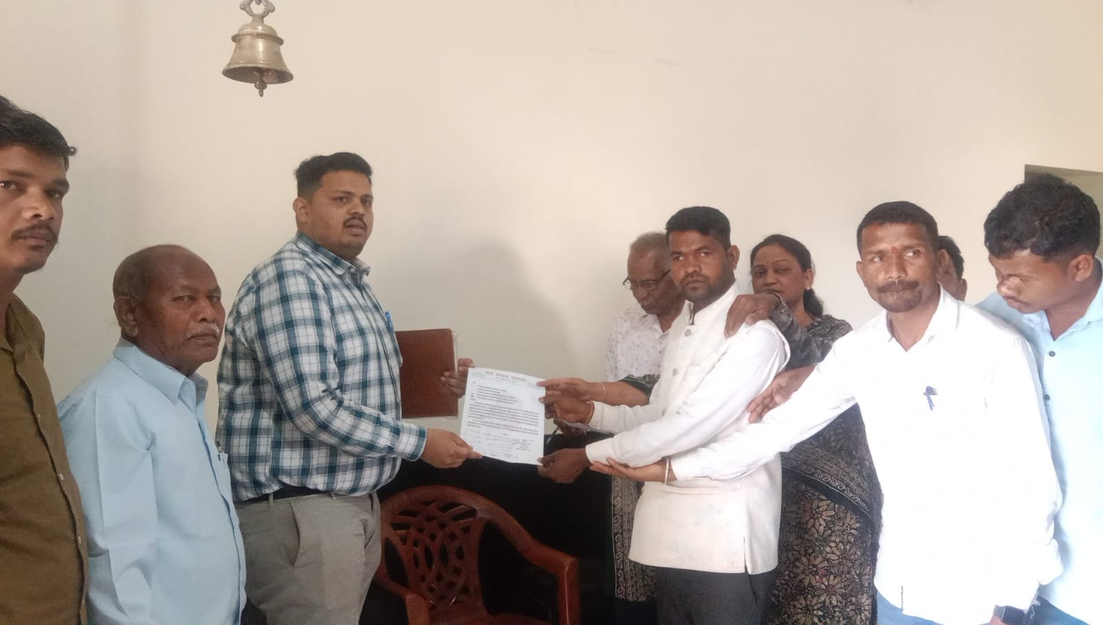 फिल्म ‘यादव जी की लव स्टोरी’ का कोंडागांव में विरोध, सर्व यादव समाज ने सौंपा ज्ञापन, प्रतिबंध की मांग