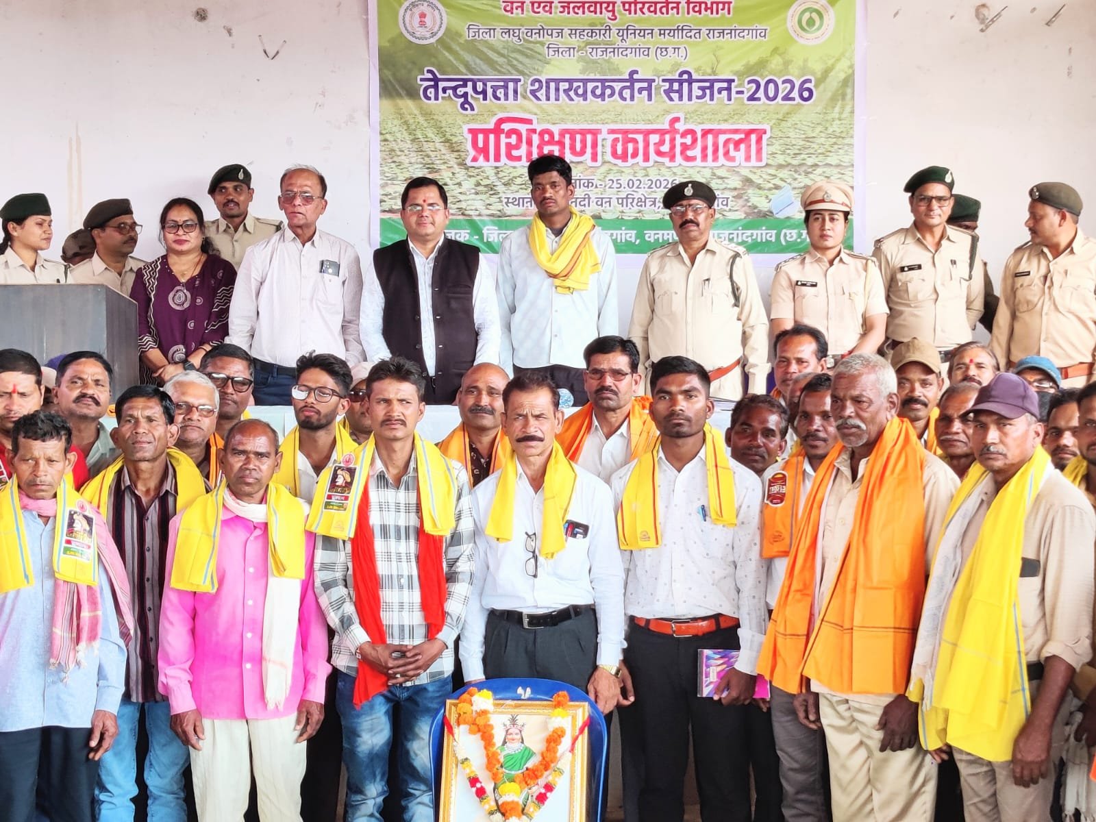 उच्च गुणवत्ता तेंदूपत्ता के लिए शाखकर्तन आवश्यक : संजय सिन्हा