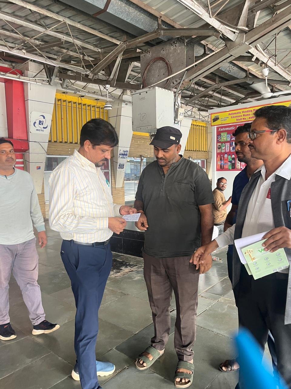 बिलासपुर स्टेशन पर औचक टिकट जांच, 372 मामलों में 2.19 लाख रुपये जुर्माना वसूला