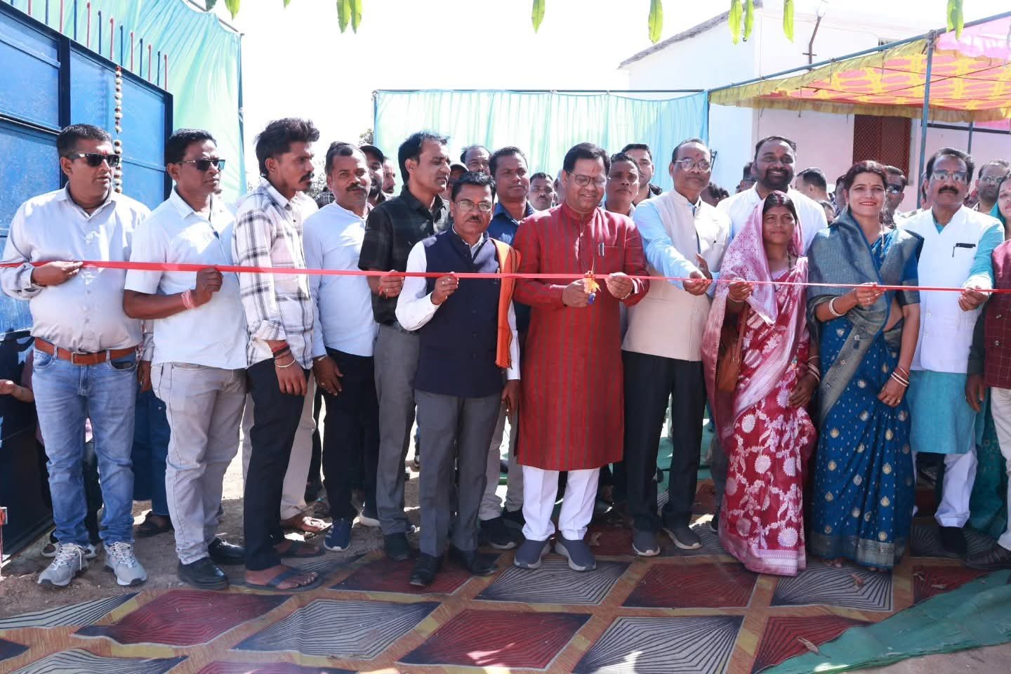 निमधा में रामेश्वर इंडेन गैस एजेंसी का भव्य शुभारंभ, विधायक प्रणव कुमार मरपच्ची बोले– ग्रामीणों को मिलेगी बड़ी राहत