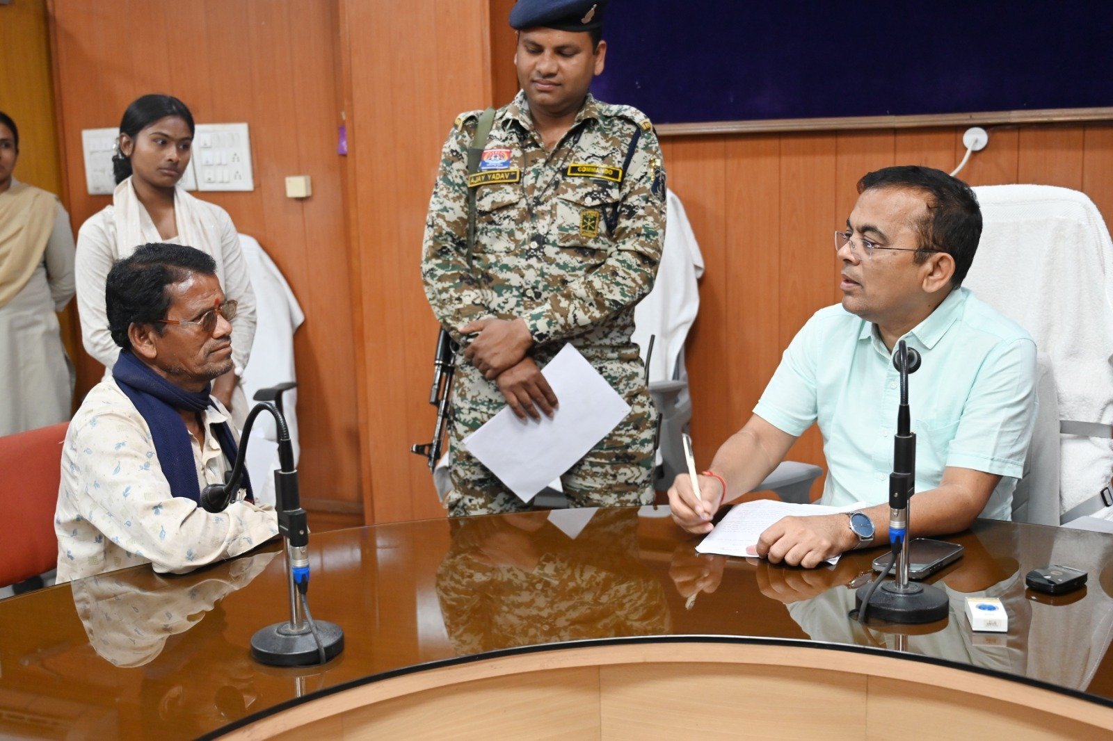 जनदर्शन में आये 54 आवेदन पत्रों की हुई सुनवाई...