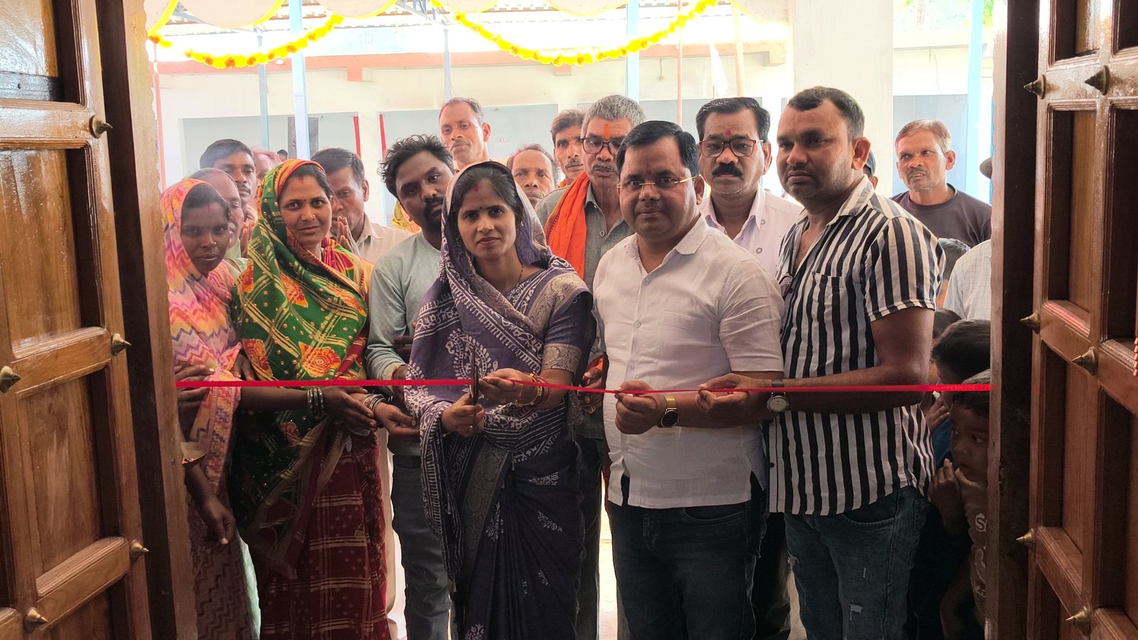 ग्रामीणों को मिली बड़ी सौगात, शीतला पारा में 6.50 लाख की लागत से सामुदायिक भवन का लोकार्पण 