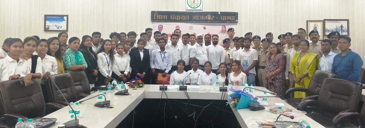 बाल विवाह मुक्त छत्तीसगढ़ अभियान के क्रियान्वायन हेतु एक दिवसीय प्रशिक्षण सह कार्यशाला का हुआ आयोजन...