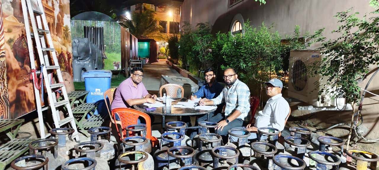 खाद्य विभाग की कार्यवाही: घरेलू व व्यवसायिक गैस सिलेंडर व चुल्हा जब्त...