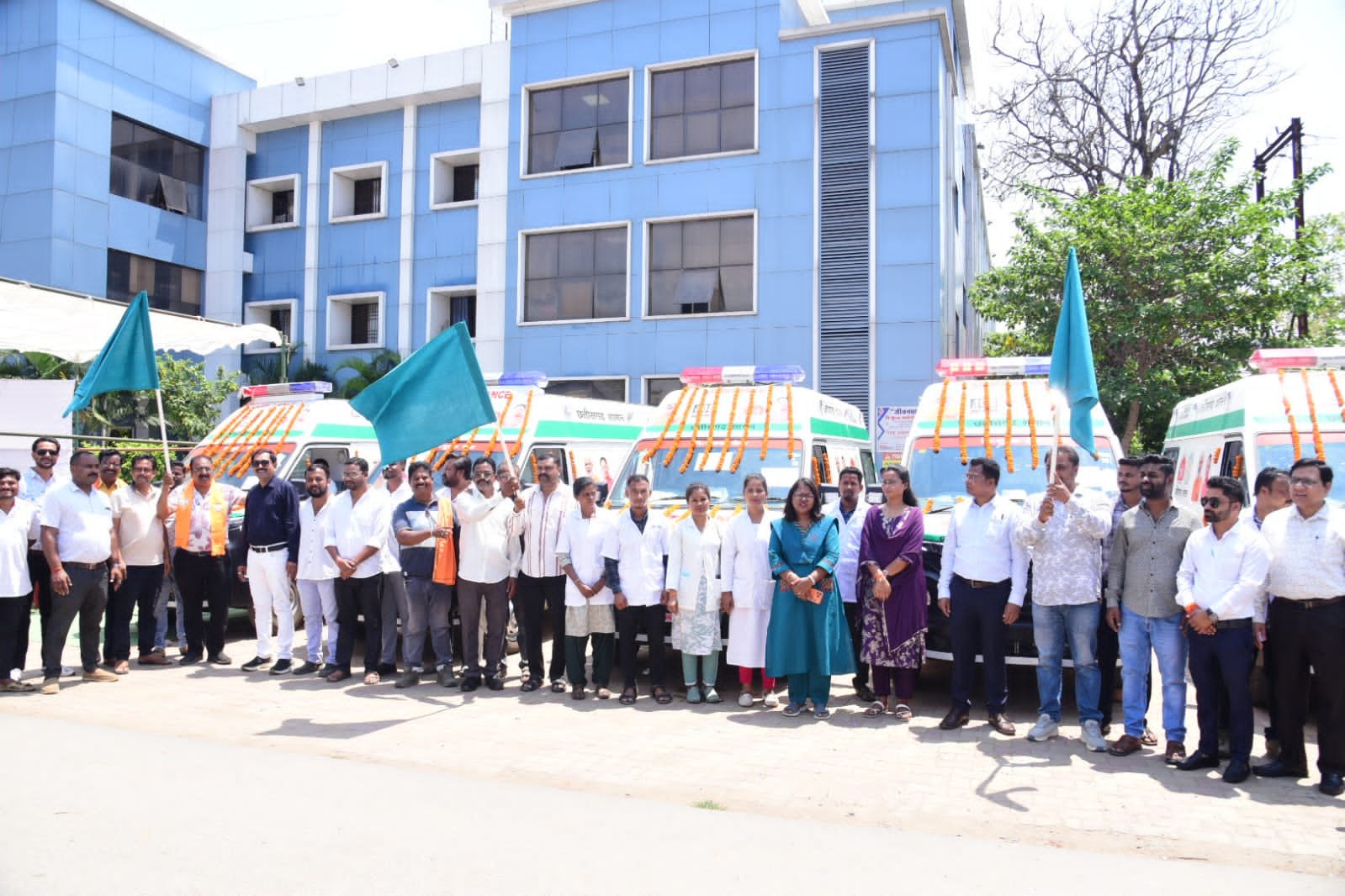 कोंडागांव को मिली 9 नई एम्बुलेंस की सौगात, आपातकालीन स्वास्थ्य सेवाएं होंगी और मजबूत