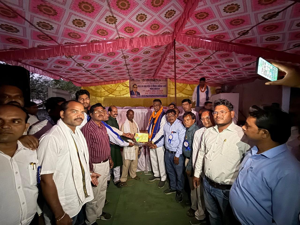 बाबा साहेब के रंग में रंगा रामपुर, गांव-गांव गूंजी समानता की गूंज