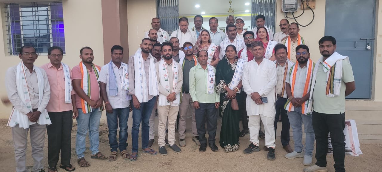 छुरिया में नवगठित ब्लॉक कांग्रेस कार्यकारिणी की पहली बैठक संपन्न, संगठन मजबूती पर जोर