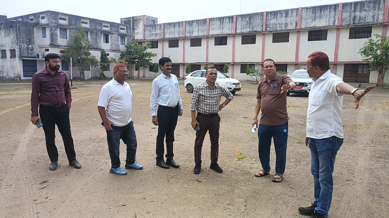 कलेक्टर-एसपी ने नीट परीक्षा तैयारियों का किया निरीक्षण...