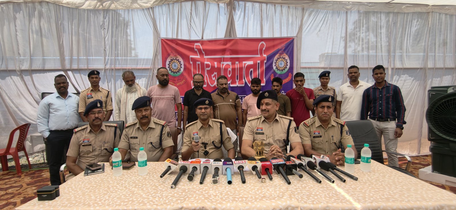 कोंडागांव पुलिस की बड़ी कामयाबी: दिल्ली-यूपी से अंतर्राज्यीय साइबर ठग गिरोह के 7 आरोपी गिरफ्तार, ₹29 लाख की ठगी का खुलासा