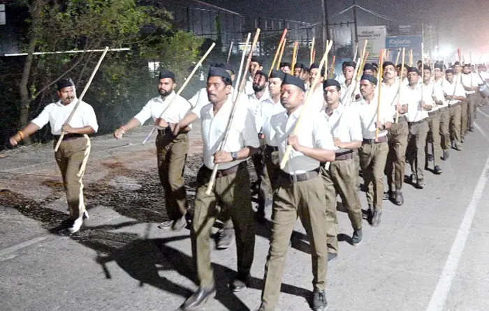 रायगढ़ में संघ शिक्षा वर्ग का पथ संचलन : घोष की थाप पर गूंजे अनुशासन और राष्ट्रभक्ति के स्वर