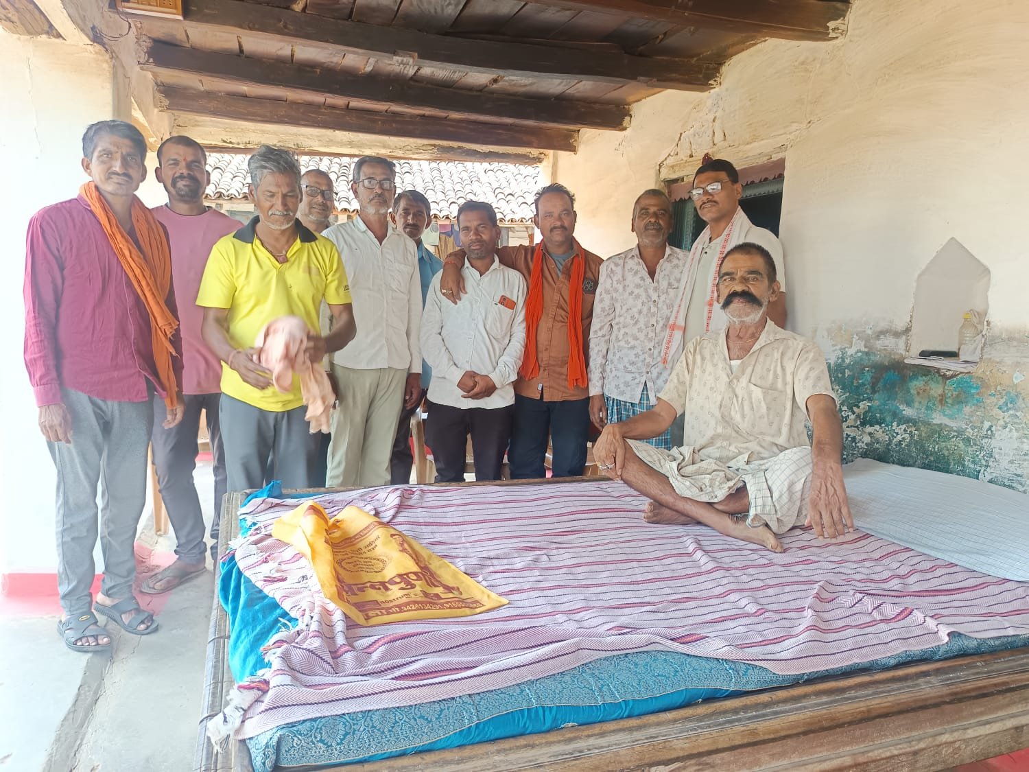 बापूटोला में अशोक मरकाम की हुंकार, महराजपुर शक्ति केंद्र को मजबूत करने कार्यकर्ताओं से संवाद
