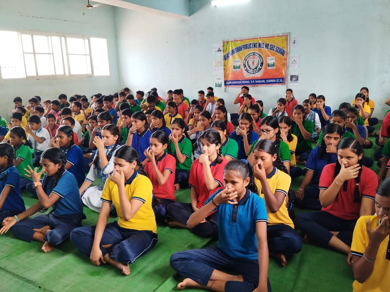 Anp News  श्री हरकिशन पब्लिक स्कूल में अंतर्राष्ट्रीय योग दिवस पर विद्यार्थियों ने किया योगाभ्यास, लगाए पौधे