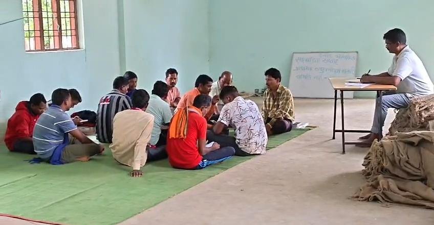 मुंगवाल में सहकारिता सप्ताह के तहत जागरूकता शिविर, लघु वनोपज योजनाओं की दी गई जानकारी