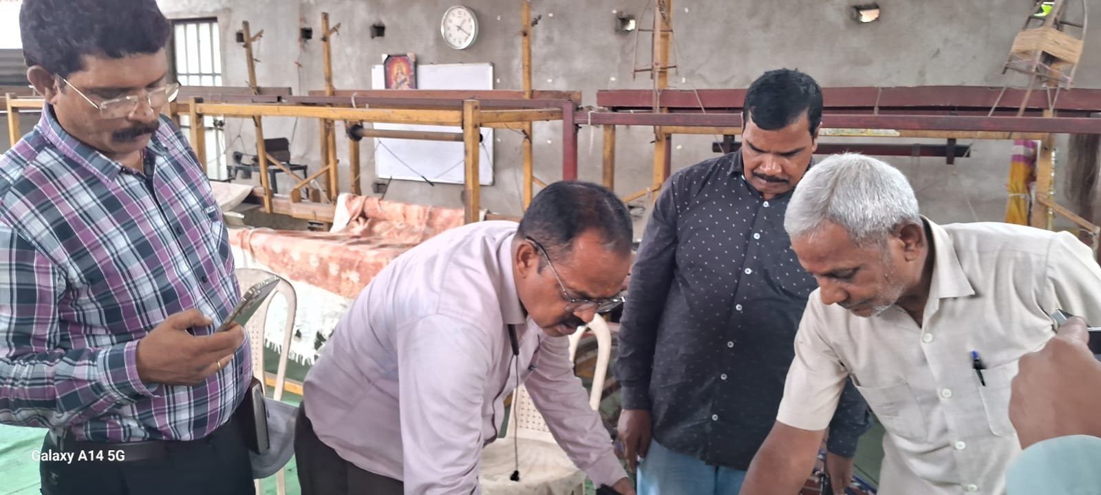 बीज गुणवत्ता जांच में धान बीज मानक स्तर का पाया गया....