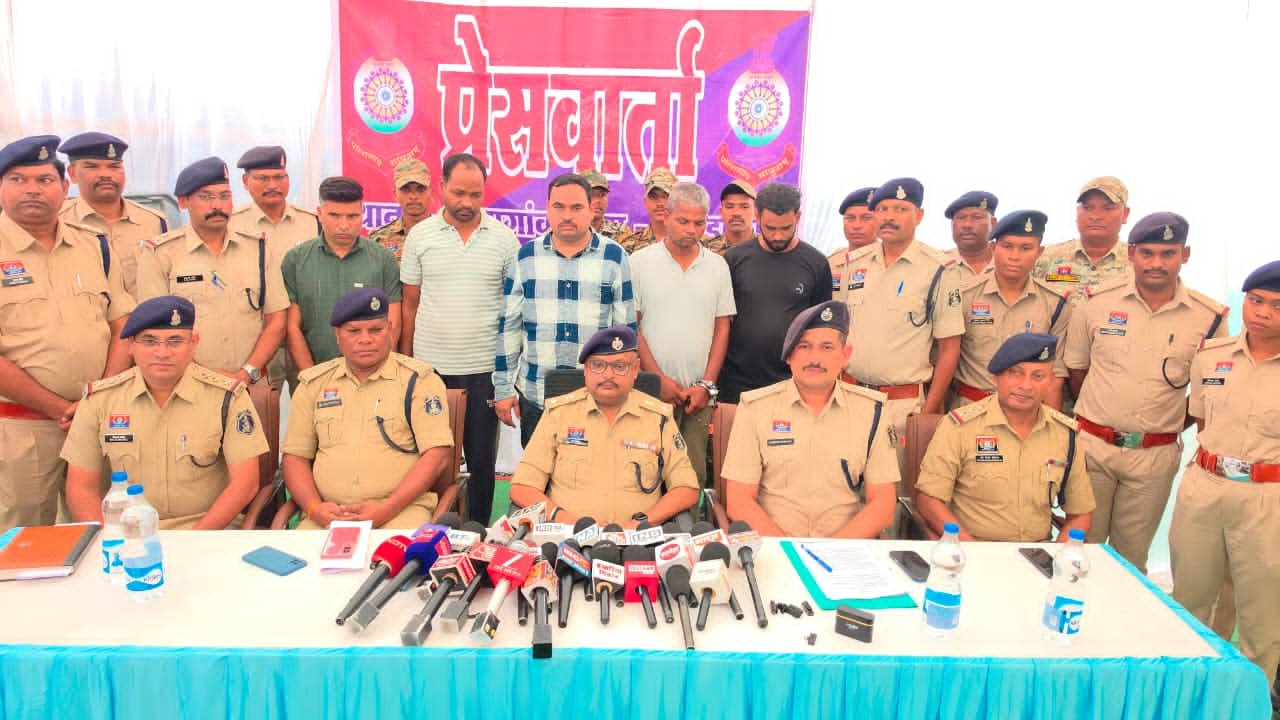 कोण्डागांव पुलिस की बड़ी कार्रवाई, शिक्षकों को लोन दिलाने के नाम पर 10-12 करोड़ की ठगी करने वाले गिरोह का पर्दाफाश