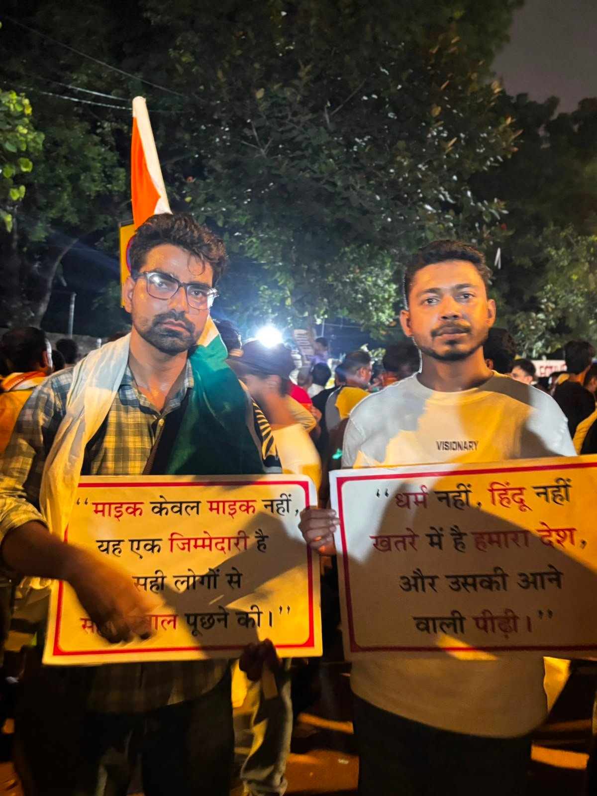 जंतर-मंतर पर उबाल: सोनम वांगचुक के अनशन को मिल रहा राष्ट्रीय समर्थन, दिल्ली पहुंचे शुभम पेद्रो — केन्द्रीय शिक्षा मंत्री के इस्तीफे की मांग तेज