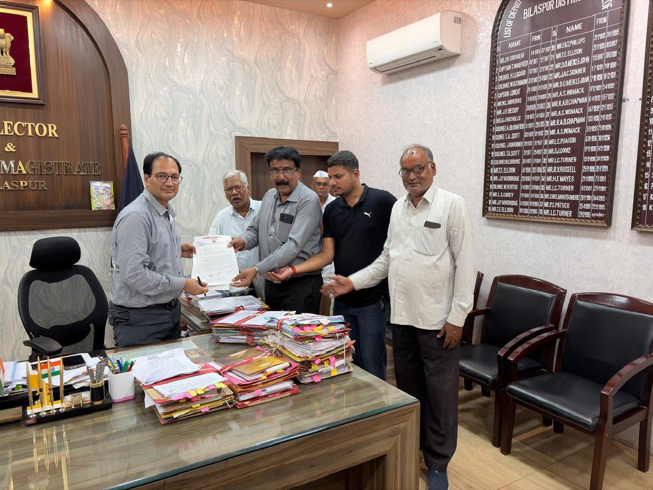 शिक्षा के मंदिर से कमर्शियल टैक्स हटाने की मांग
