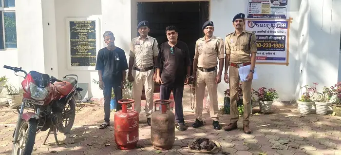 रायगढ़ पुलिस की बड़ी सफलता: दो चोरी की वारदातों का पर्दाफाश, तीन आरोपी गिरफ्तार