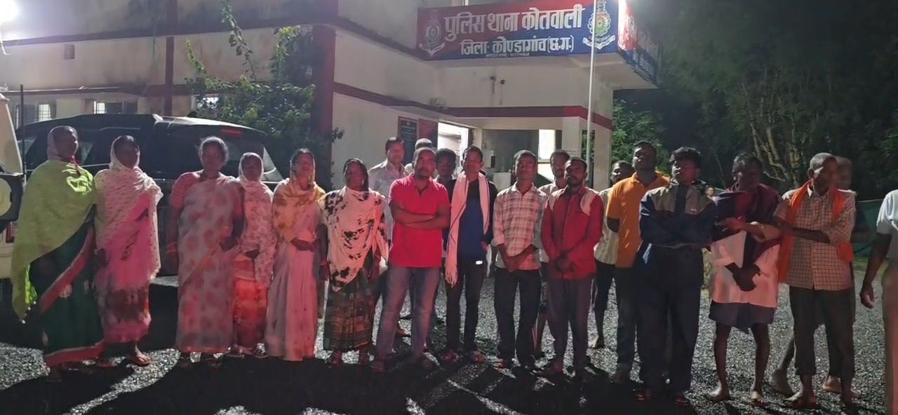 कोंडागांव में शहीद के अपमान पर भड़का परिवार, स्कूल नामकरण का विरोध करने वालों पर सख्त कार्रवाई की मांग