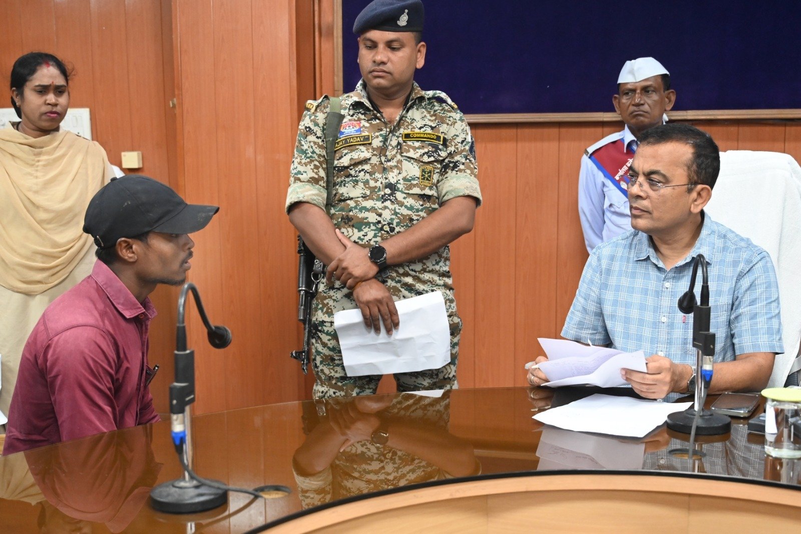 कलेक्टर ने जनदर्शन में सुनी आमजनों की विभिन्न समस्याए 23 आवेदन हुए प्राप्त...