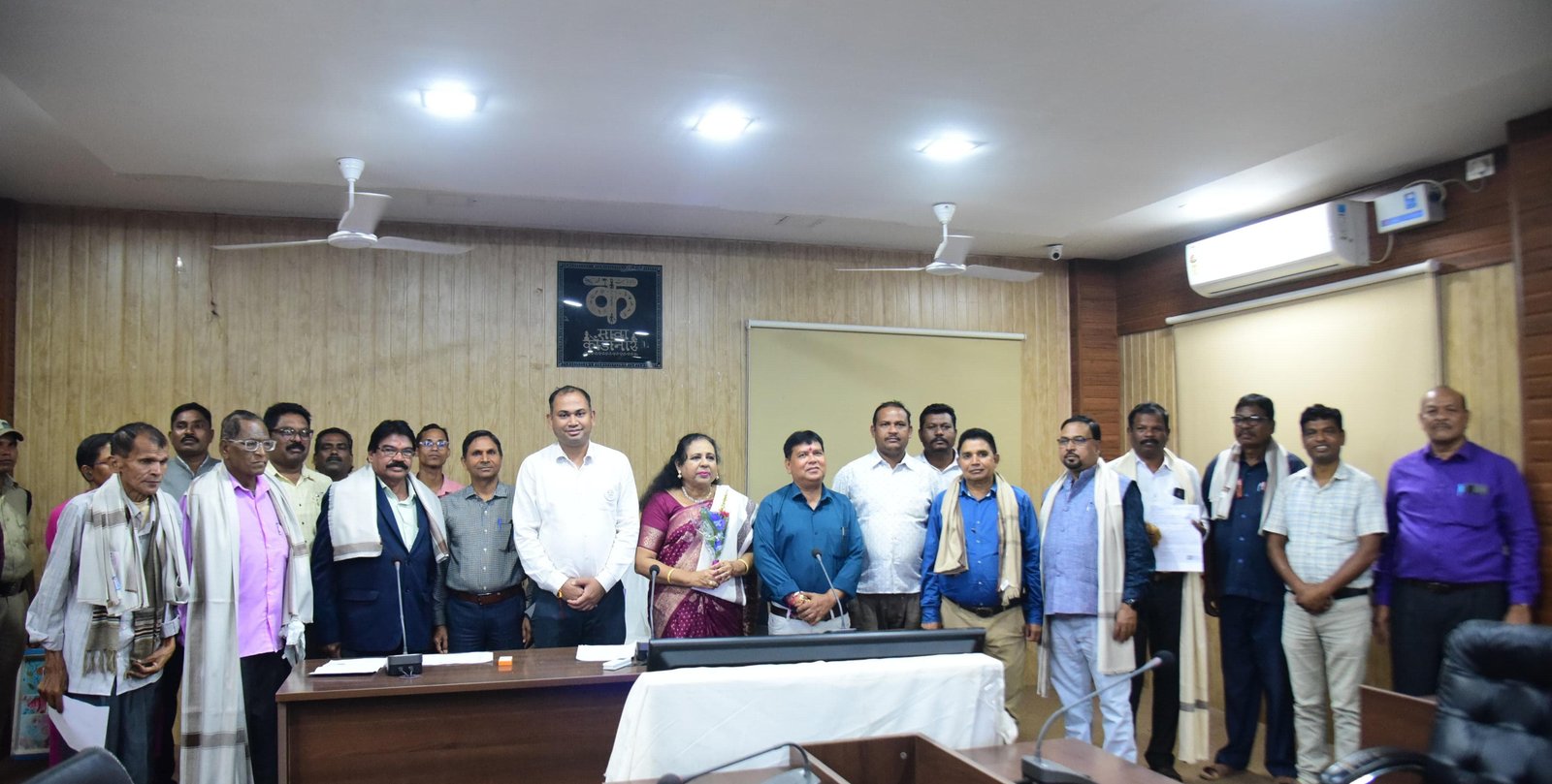 सेवानिवृत्ति पर 9 शासकीय सेवकों को मिला पीपीओ एवं जीपीओ