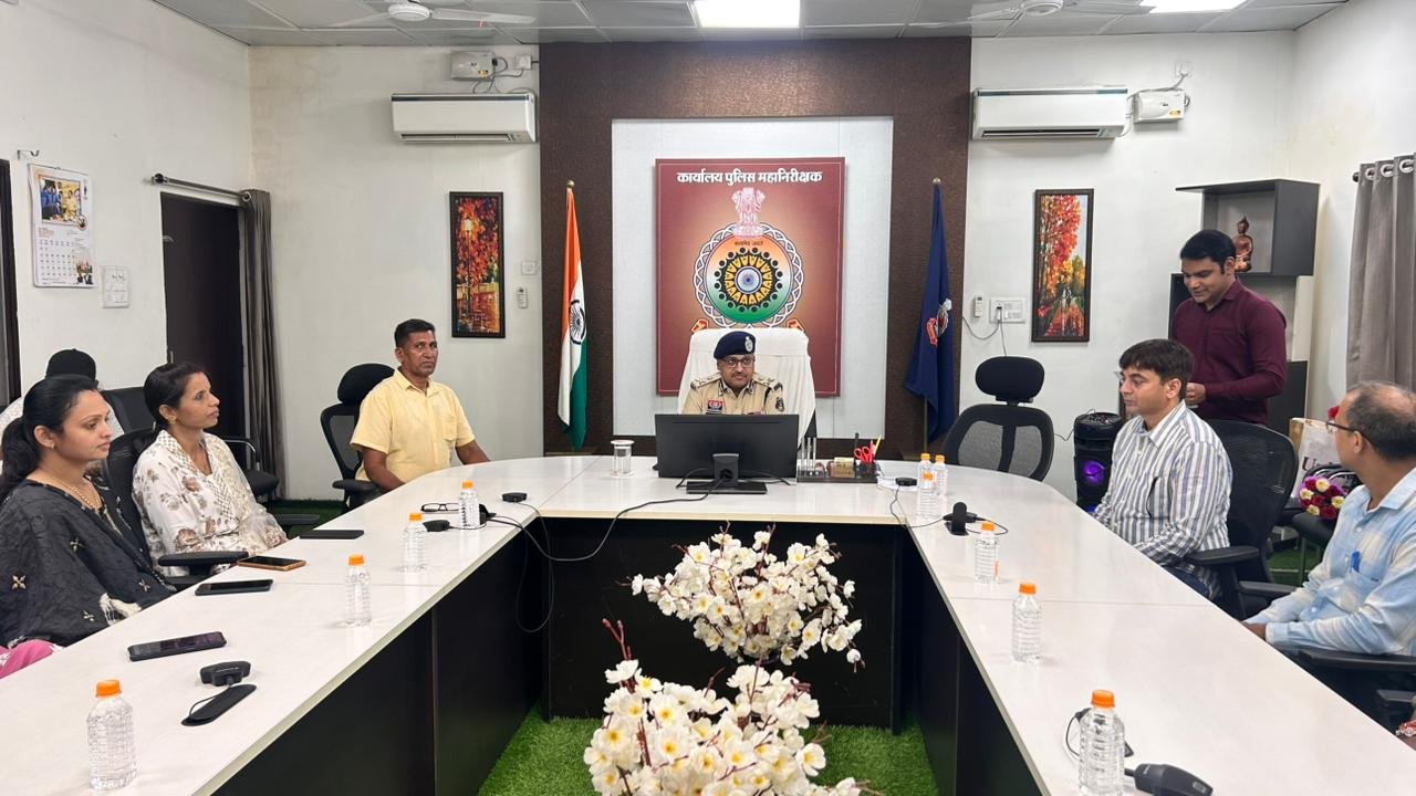 38 साल की सेवा के बाद नगर सैनिक व्यासनारायण जायसवाल को भावभीनी विदाई