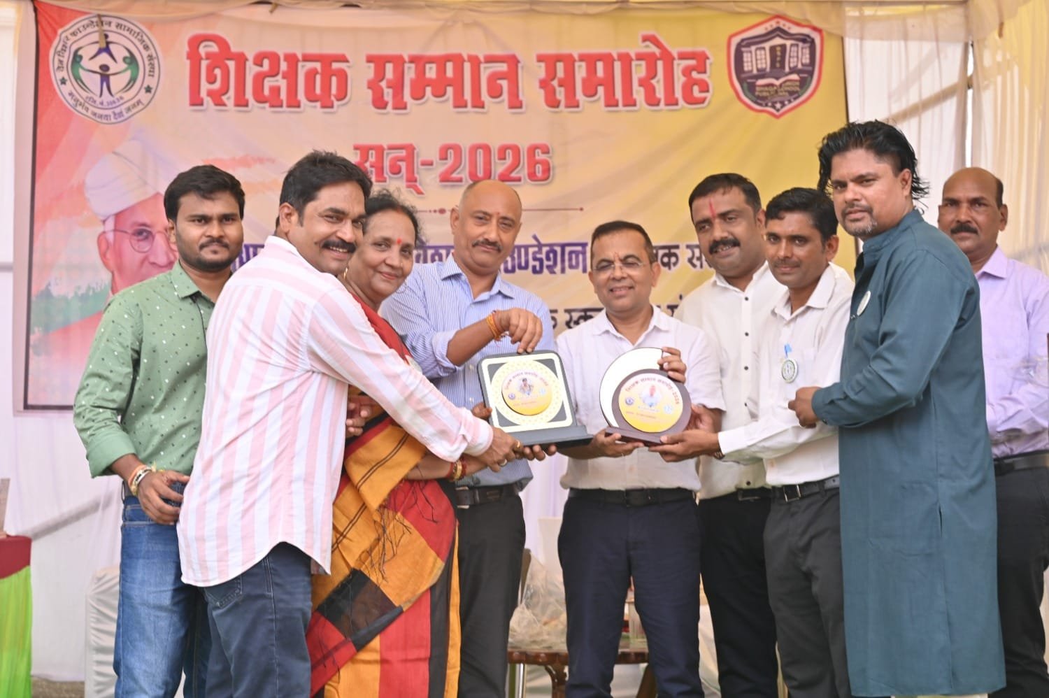शिक्षक दिवस पर अकलतरा में 100 शिक्षकों का सम्मान