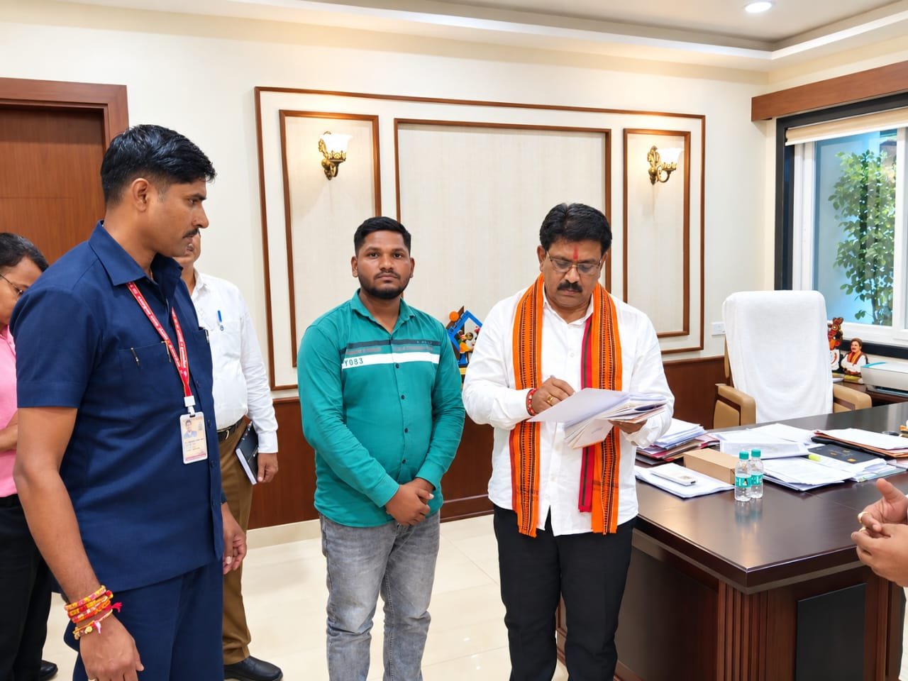 भाजयुमो महामंत्री मुकेश मंडावी ने उपमुख्यमंत्री विजय शर्मा से की सौजन्य मुलाकात